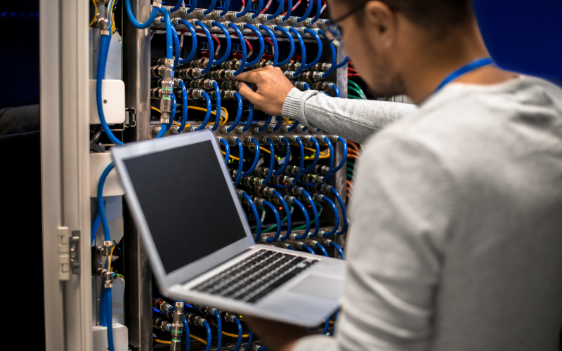 Entry-Level Servers vs. High-End NAS: What Does Your Bangalore Office Need?